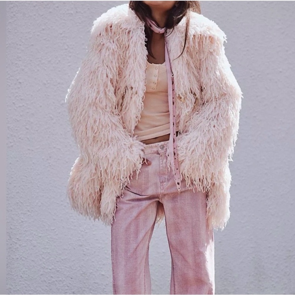 NWT Fluttering Hearts Faux Fur Jacket mellow rose